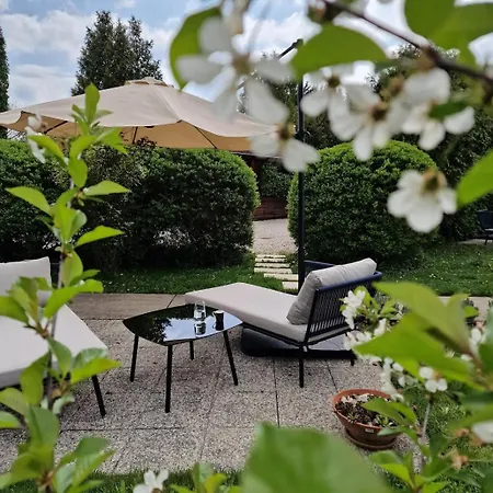 Bed & Breakfast The Secret Garden -