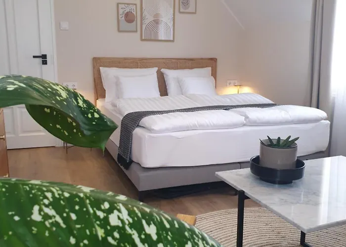 The Secret Garden - 4*