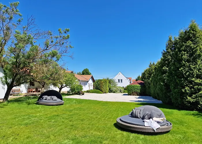 The Secret Garden - B&B 케츨리